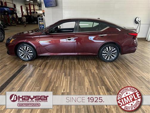2023 Nissan Altima 2.5 SV