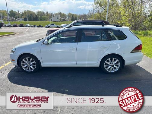 Pure White 2014 Volkswagen Jetta SportWagen DSG TDI w/Sunroof