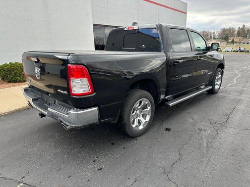 Diamond Black Crystal Pearlcoat 2020 RAM 1500 Big Horn/Lone Star