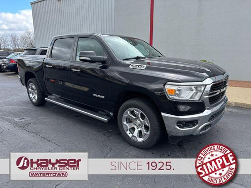 Diamond Black Crystal Pearlcoat 2020 RAM 1500 Big Horn/Lone Star