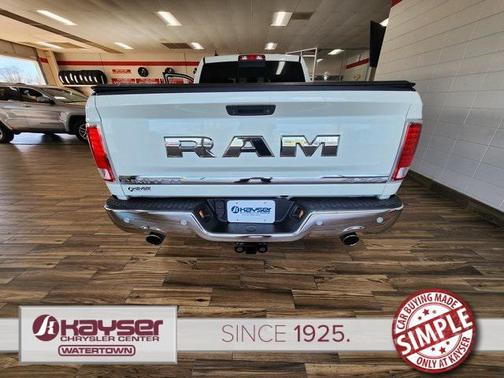 2017 RAM 1500 Limited Crew Cab 4x4 6'4' Box