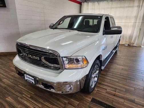 2017 RAM 1500 Limited Crew Cab 4x4 6'4' Box