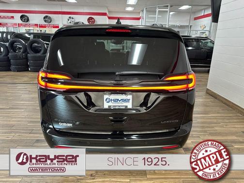 2025 Chrysler Pacifica Limited