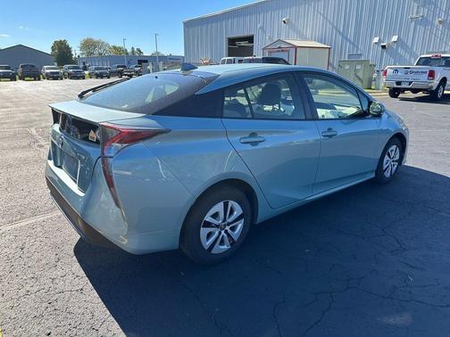 2017 Toyota Prius Four