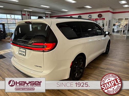 2025 Chrysler Pacifica Limited