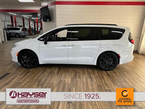 2025 Chrysler Pacifica Limited