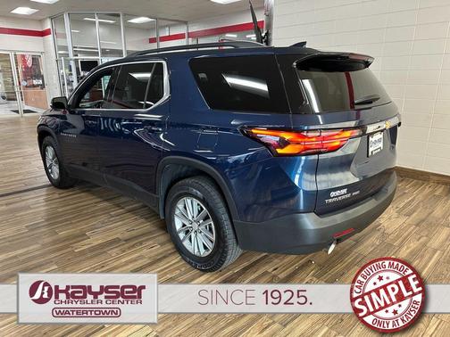 2023 Chevrolet Traverse LT Cloth