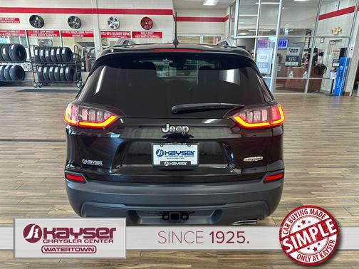 Diamond Black Crystal Pearlcoat 2019 Jeep Cherokee Latitude Plus