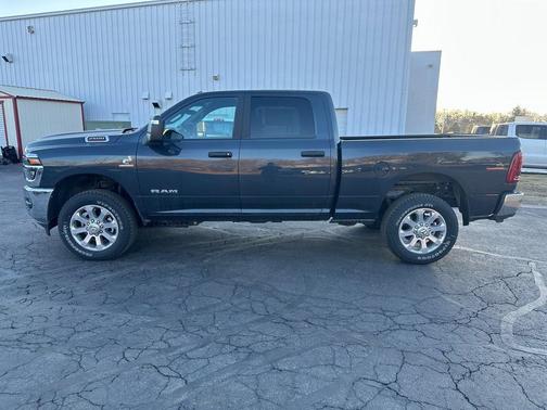 2026 RAM 2500 Big Horn Crew Cab 4x4 6'4' Box