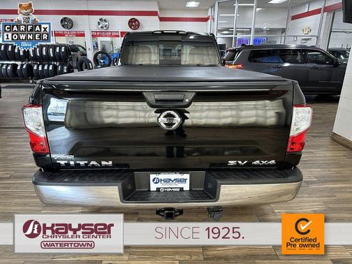 2017 Nissan Titan SV