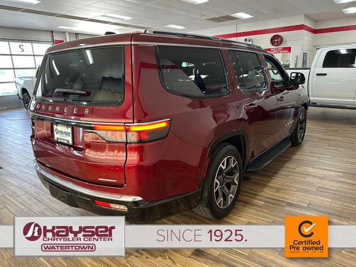 Velvet Red Pearlcoat 2024 Jeep Wagoneer Series III 4x4