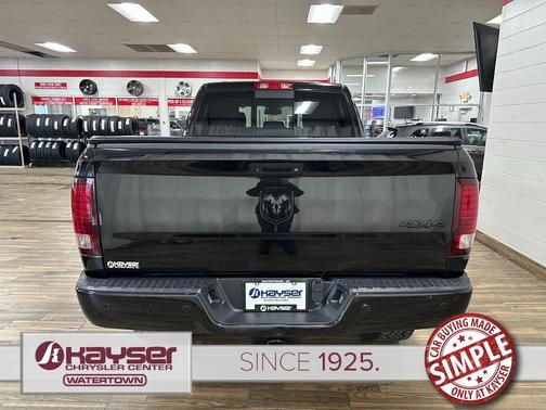 2017 RAM 2500 Laramie Crew Cab 4x4 6'4' Box