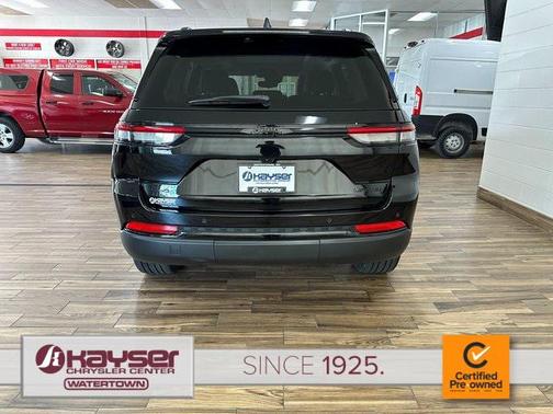 2023 Jeep Grand Cherokee Limited X