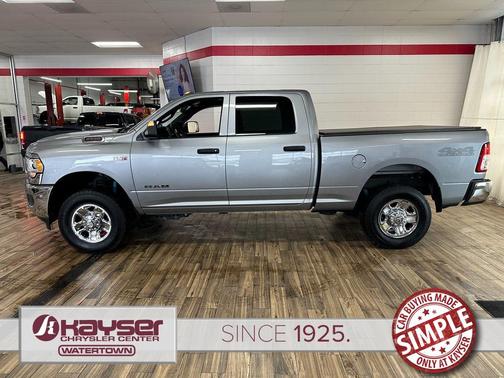 2021 RAM 2500 Tradesman Crew Cab 4x4 6'4' Box