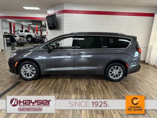 2021 Chrysler Pacifica Touring L