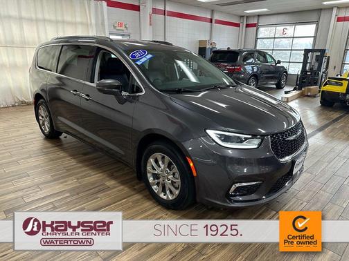 2021 Chrysler Pacifica Touring L