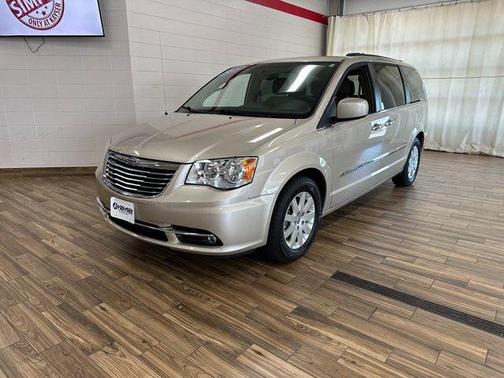 2015 Chrysler Town & Country Touring