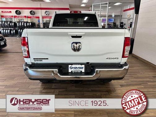 2022 RAM 2500 Big Horn Crew Cab 4x4 6'4' Box