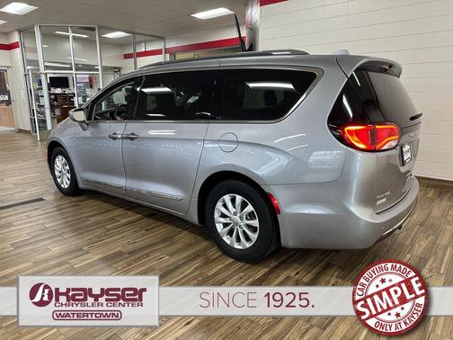 2018 Chrysler Pacifica Touring-L