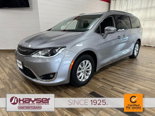 2018 Chrysler Pacifica Touring-L