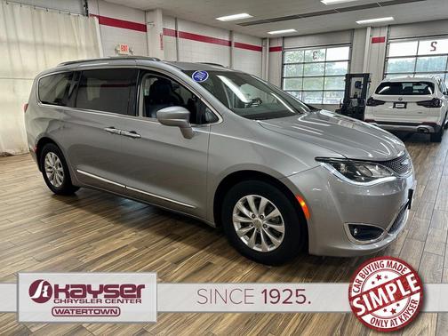 2018 Chrysler Pacifica Touring-L