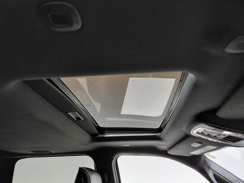 Delmonico Red Pearlcoat 2023 RAM 2500 Laramie