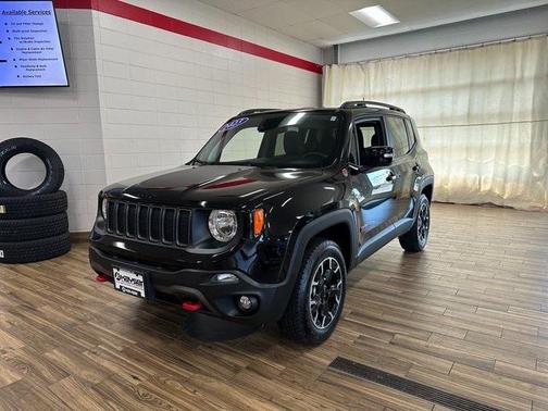 2023 Jeep Renegade Trailhawk