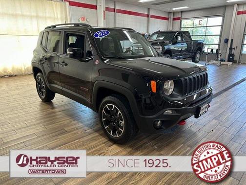 2023 Jeep Renegade Trailhawk