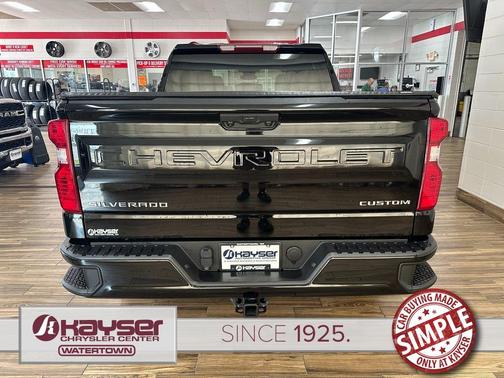 2023 Chevrolet Silverado 1500 Custom
