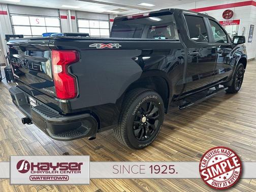 2023 Chevrolet Silverado 1500 Custom
