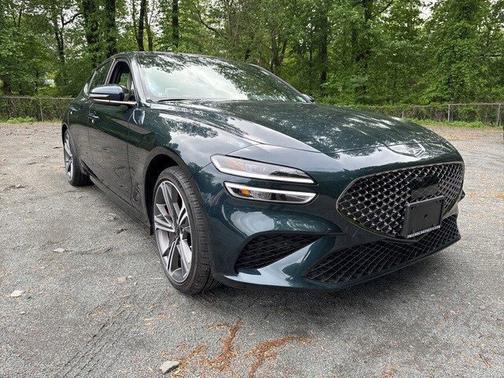 2025 Genesis G70 2.5T