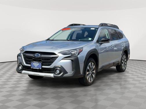 Ice Silver Metallic 2025 Subaru Outback Limited