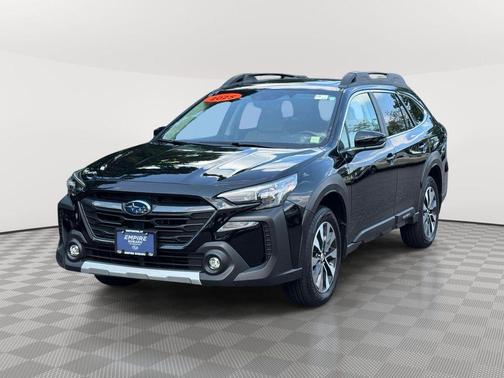 Crystal Black Silica 2025 Subaru Outback Limited XT