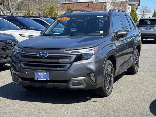 Magnetite Gray Metallic 2025 Subaru Forester Hybrid Limited