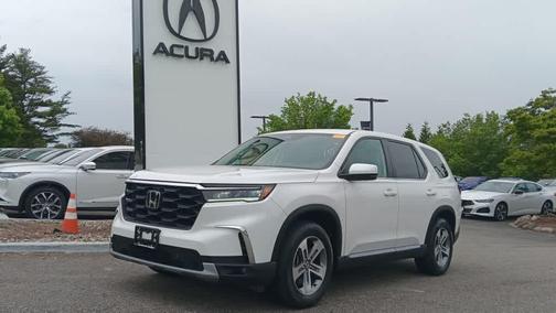 Platinum White Pearl 2024 Honda Pilot EX-L 7 Passenger