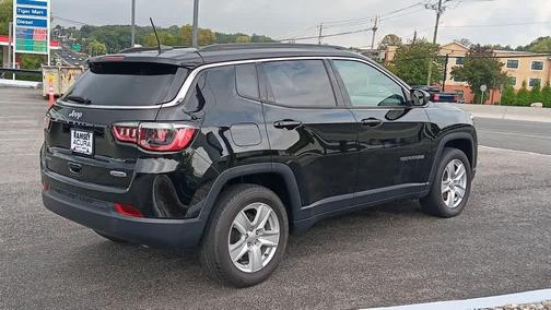 2022 Jeep Compass Latitude