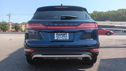 2015 Lincoln MKC Base