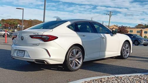 2022 Acura TLX Advance