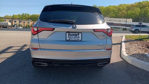 Lunar Silver Metallic 2023 Acura MDX Standard
