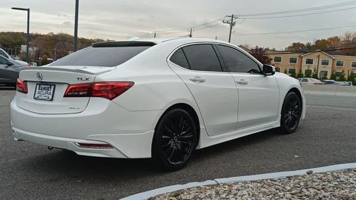 2017 Acura TLX w/Technology Package