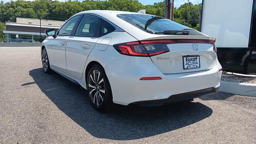 Platinum White Pearl 2024 Honda Civic EX-L