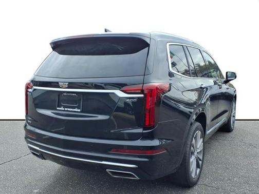 2022 Cadillac XT6 NA
