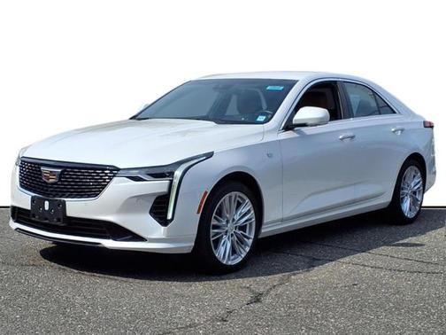 2022 Cadillac CT4 Premium Luxury