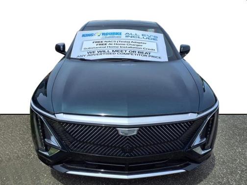 2025 Cadillac LYRIQ Luxury 3