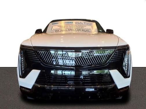 2025 Cadillac Escalade IQ Sport 2