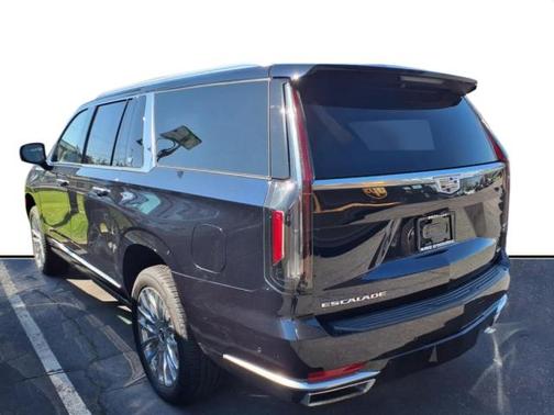 2021 Cadillac Escalade ESV Premium Luxury