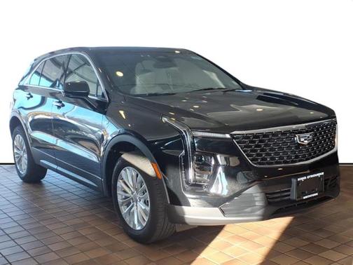 2024 Cadillac XT4 Luxury