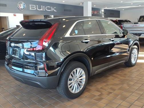 2024 Cadillac XT4 Luxury