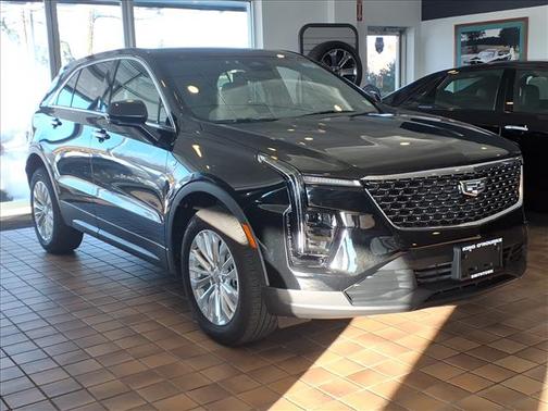 2024 Cadillac XT4 Luxury
