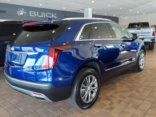 2023 Cadillac XT5 Premium Luxury